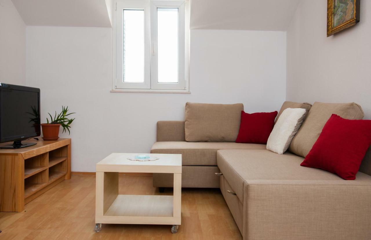 Holiday Home Koprivno Buitenkant foto