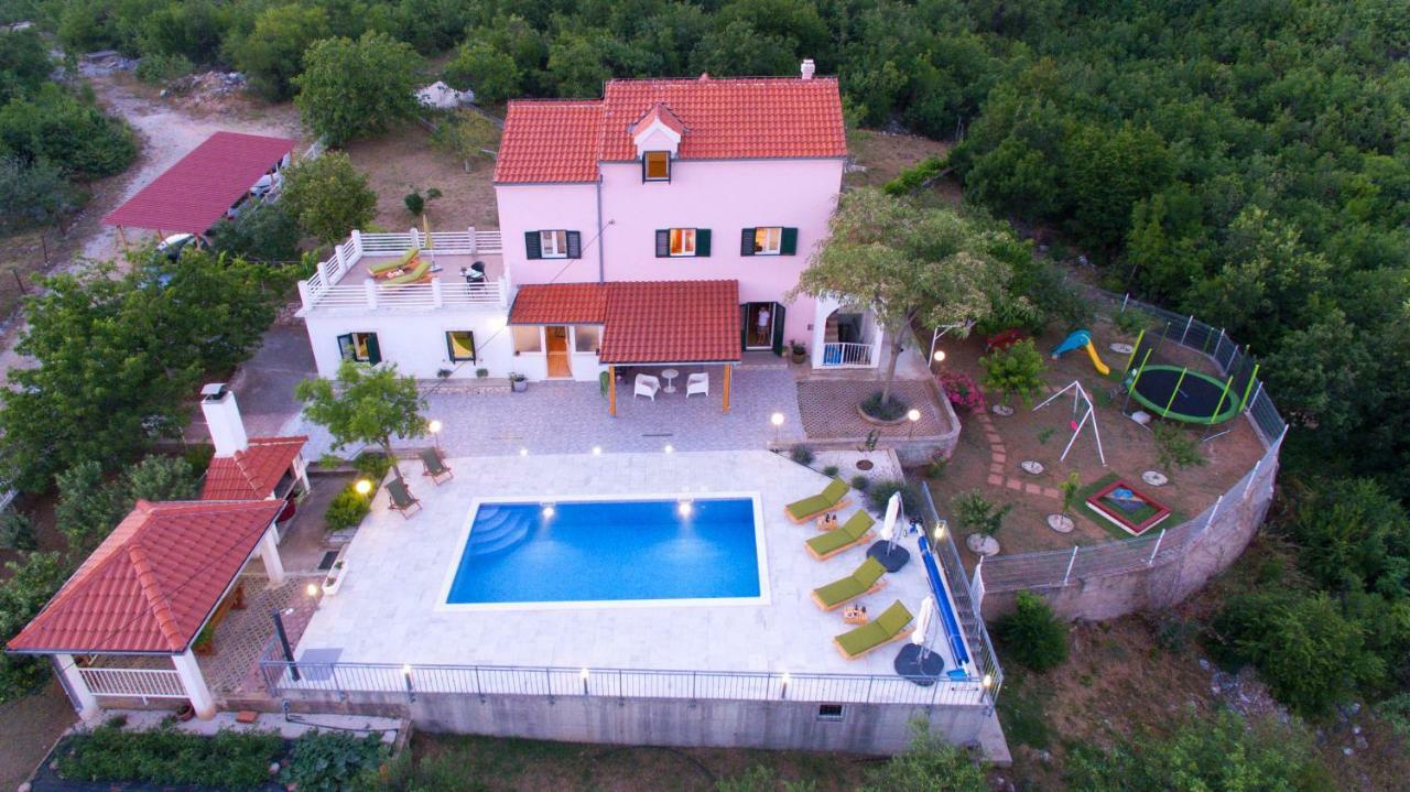 Holiday Home Koprivno Buitenkant foto