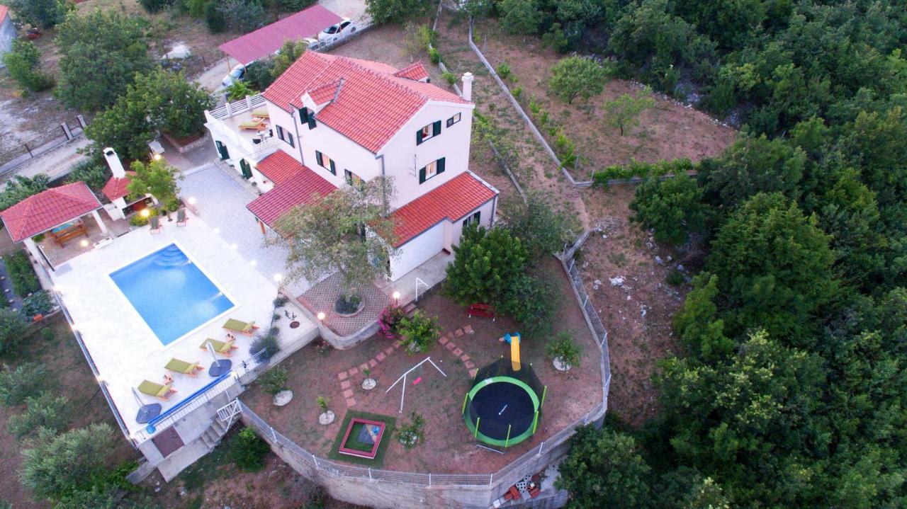 Holiday Home Koprivno Buitenkant foto