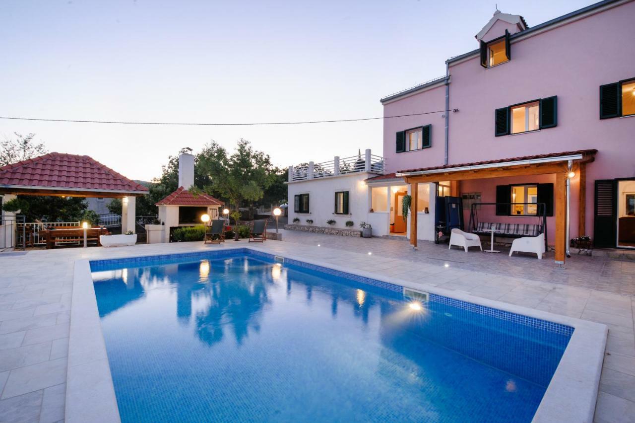Holiday Home Koprivno Buitenkant foto