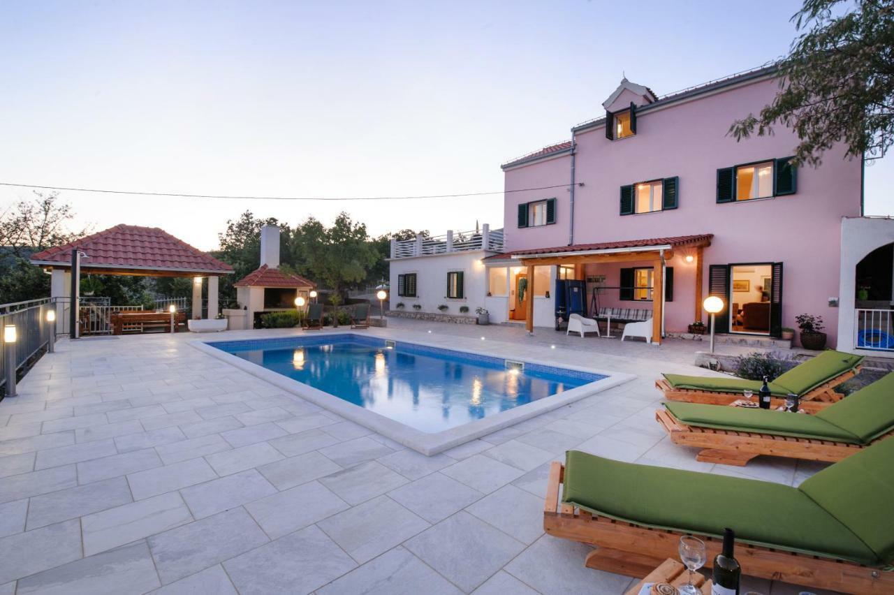 Holiday Home Koprivno Buitenkant foto