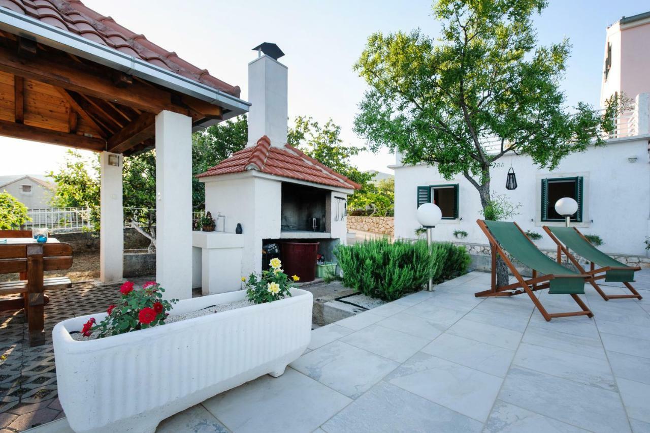 Holiday Home Koprivno Buitenkant foto